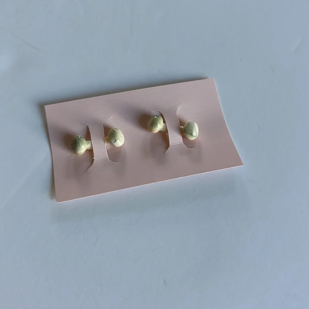 Vintage Selected Pearl bone shape cuff links 1in
